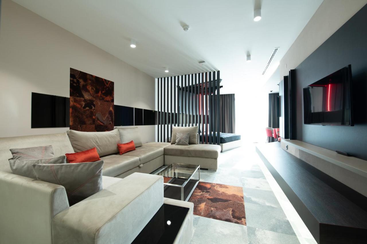 Hotel Zeneva Lux Kragujevac Luaran gambar