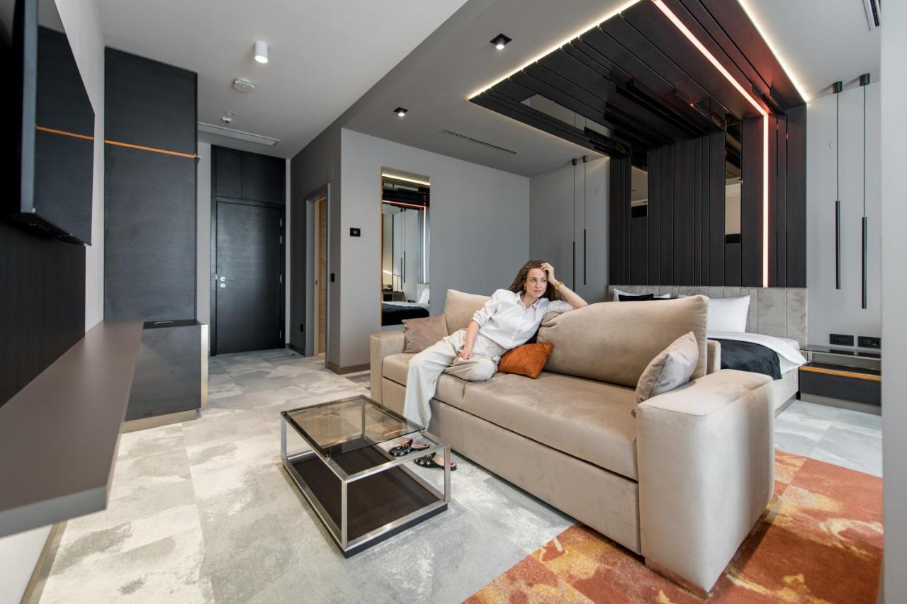 Hotel Zeneva Lux Kragujevac Luaran gambar
