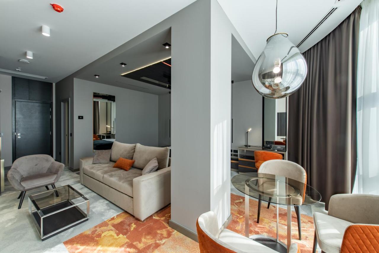 Hotel Zeneva Lux Kragujevac Luaran gambar