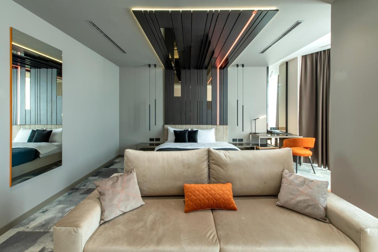 Hotel Zeneva Lux Kragujevac Luaran gambar