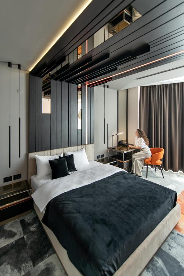 Hotel Zeneva Lux Kragujevac Luaran gambar