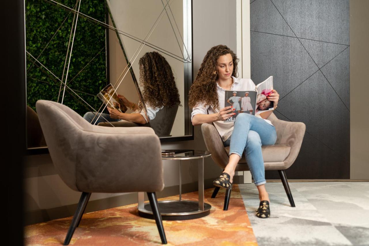 Hotel Zeneva Lux Kragujevac Luaran gambar