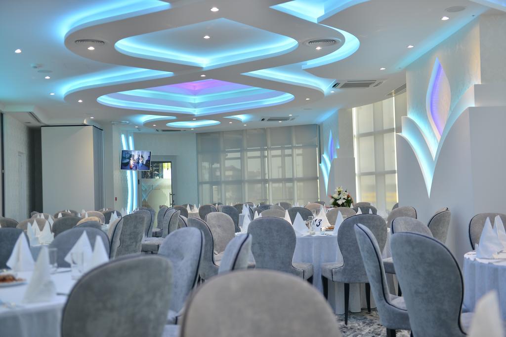 Hotel Zeneva Lux Kragujevac Luaran gambar