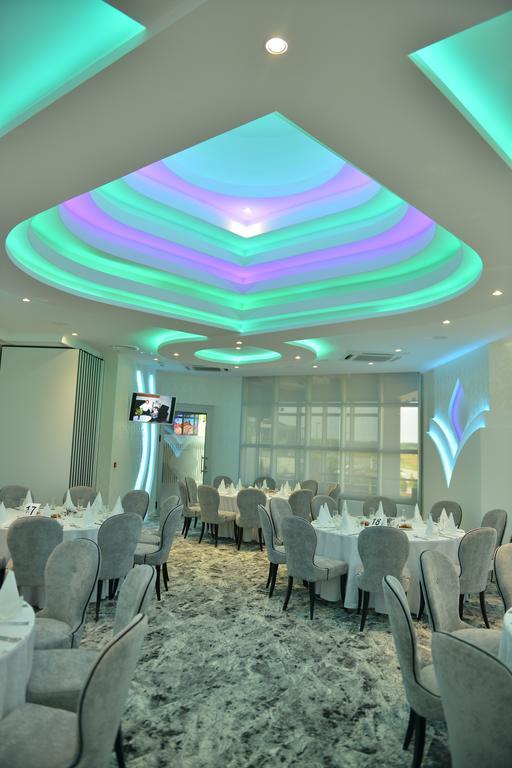 Hotel Zeneva Lux Kragujevac Luaran gambar